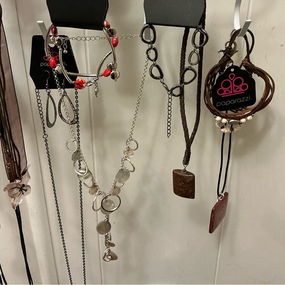 PAPARAZZI Jewelry Lot Necklaces Bracelets Earrings Boho Artisan Mixed Metals - Picture 4 of 5